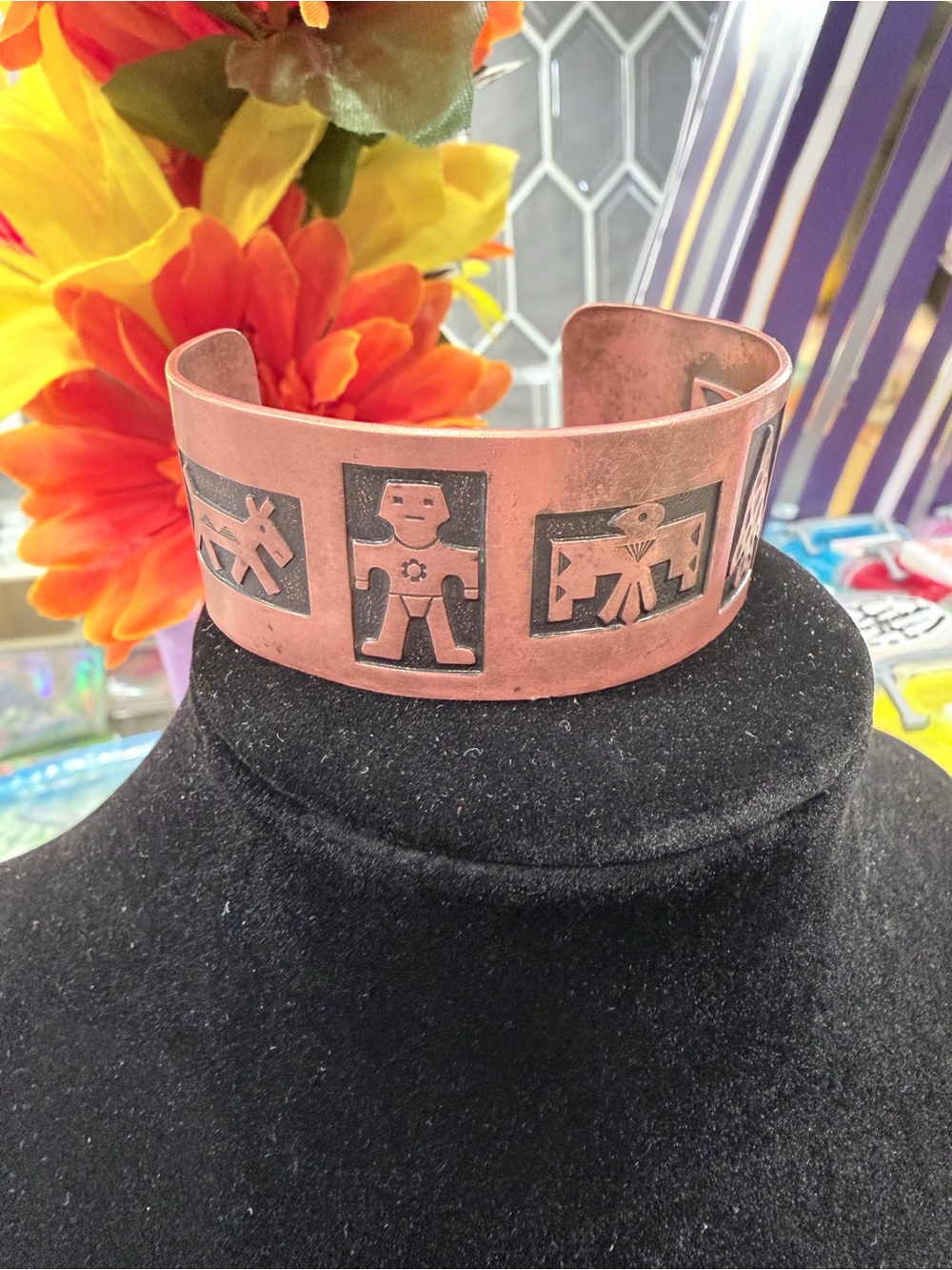 Vintage Handcrafted Wide Copper Cuff Bracelet w/Native American design Cutouts